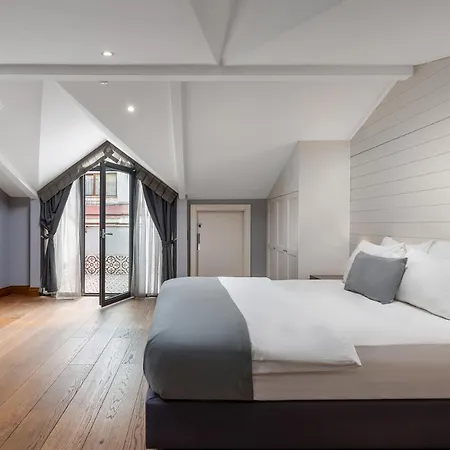 Urban Quarters - Asmali Mescit Istambul